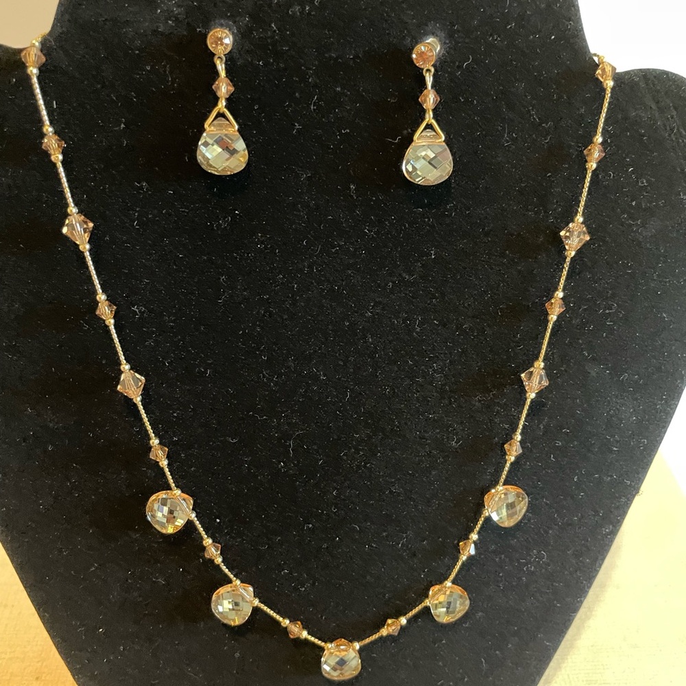 Elegant Gold Jewelry Set